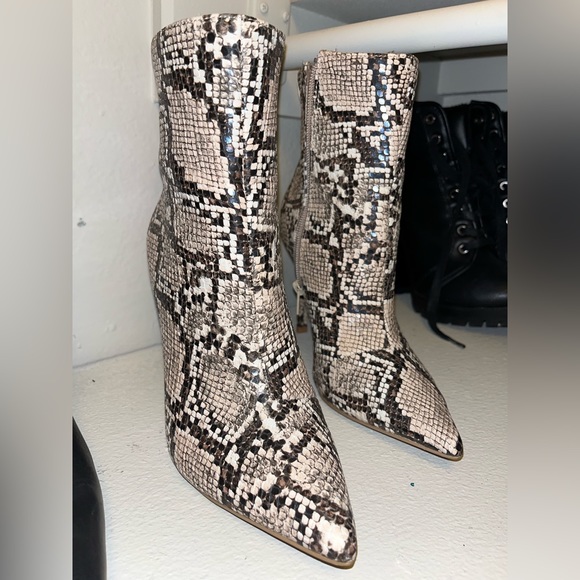 Express Booties - Picture 2 of 2